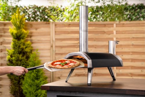 Ooni Fyra Pizza Oven Lifestyle